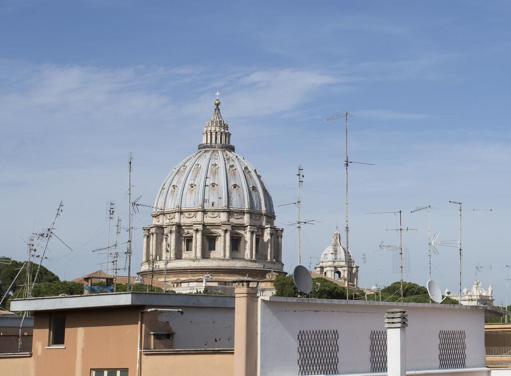 Leonardo Da Vinci Guest House Rome Bagian luar foto