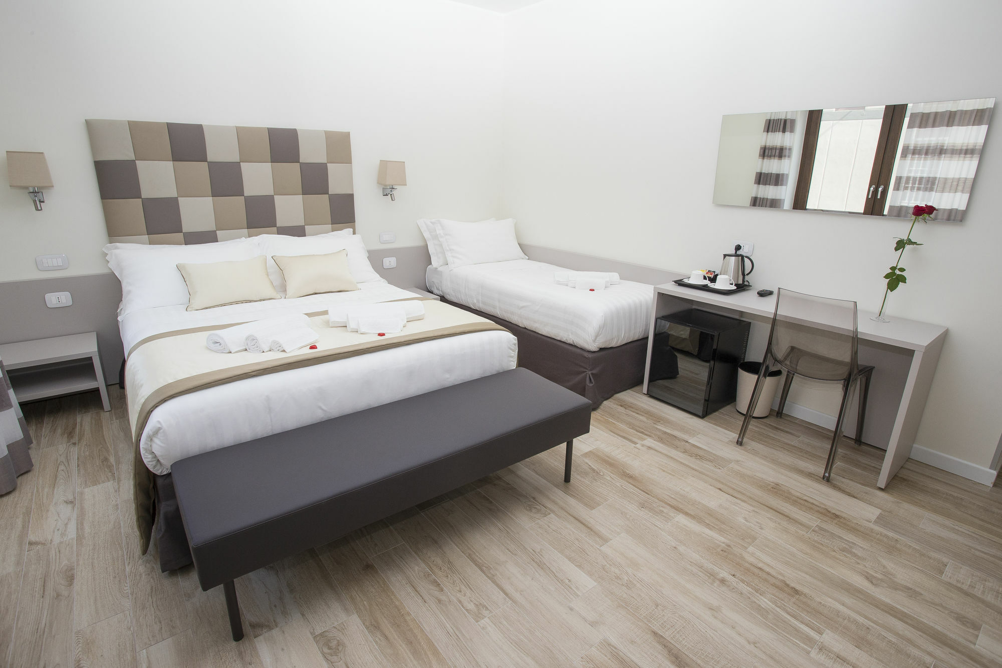 Leonardo Da Vinci Guest House Rome Bagian luar foto